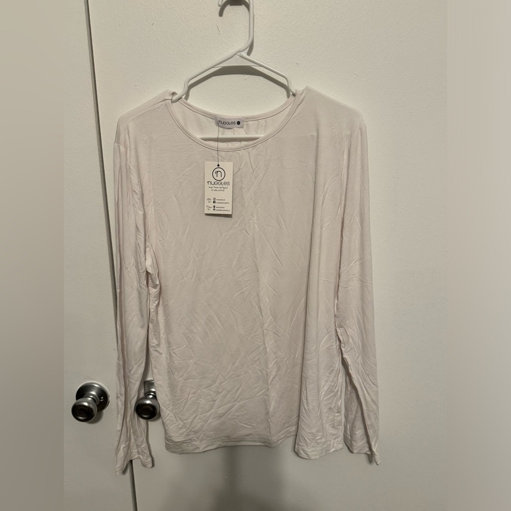 Nuggles essential white tee